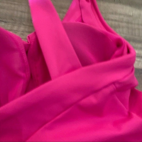 The North Face Swimming Tankini Wide Strap Shelf Bra Barbie Core  Size XSmall - Picture 10 of 12